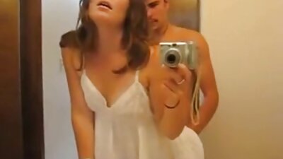 La fidanzata di Budys porno massaggio anale fa un pompino in cam nascosta